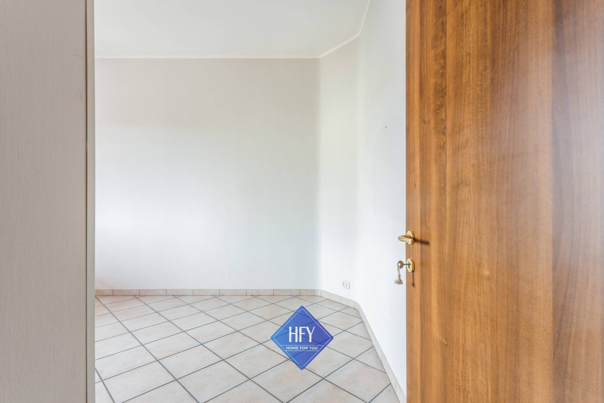 Appartamento in vendita a Parma, San Leonardo