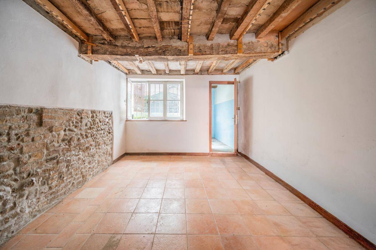 Appartamento in vendita a Parma, Centro storico