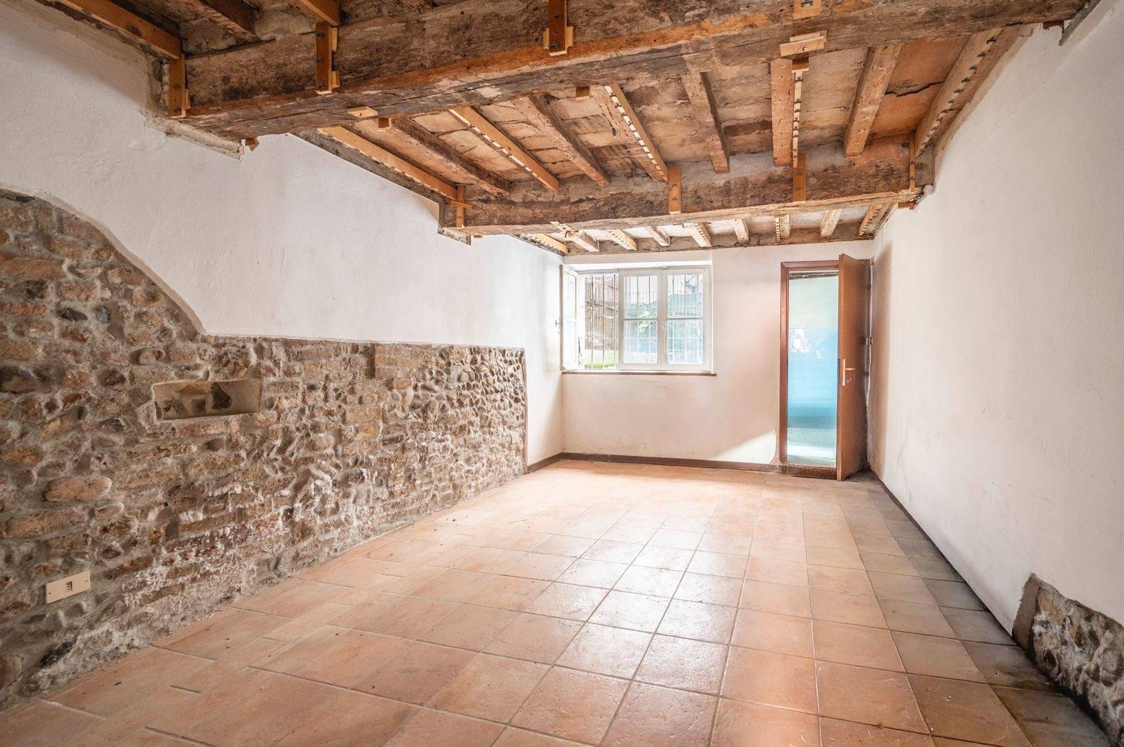 Appartamento in vendita a Parma, Centro storico