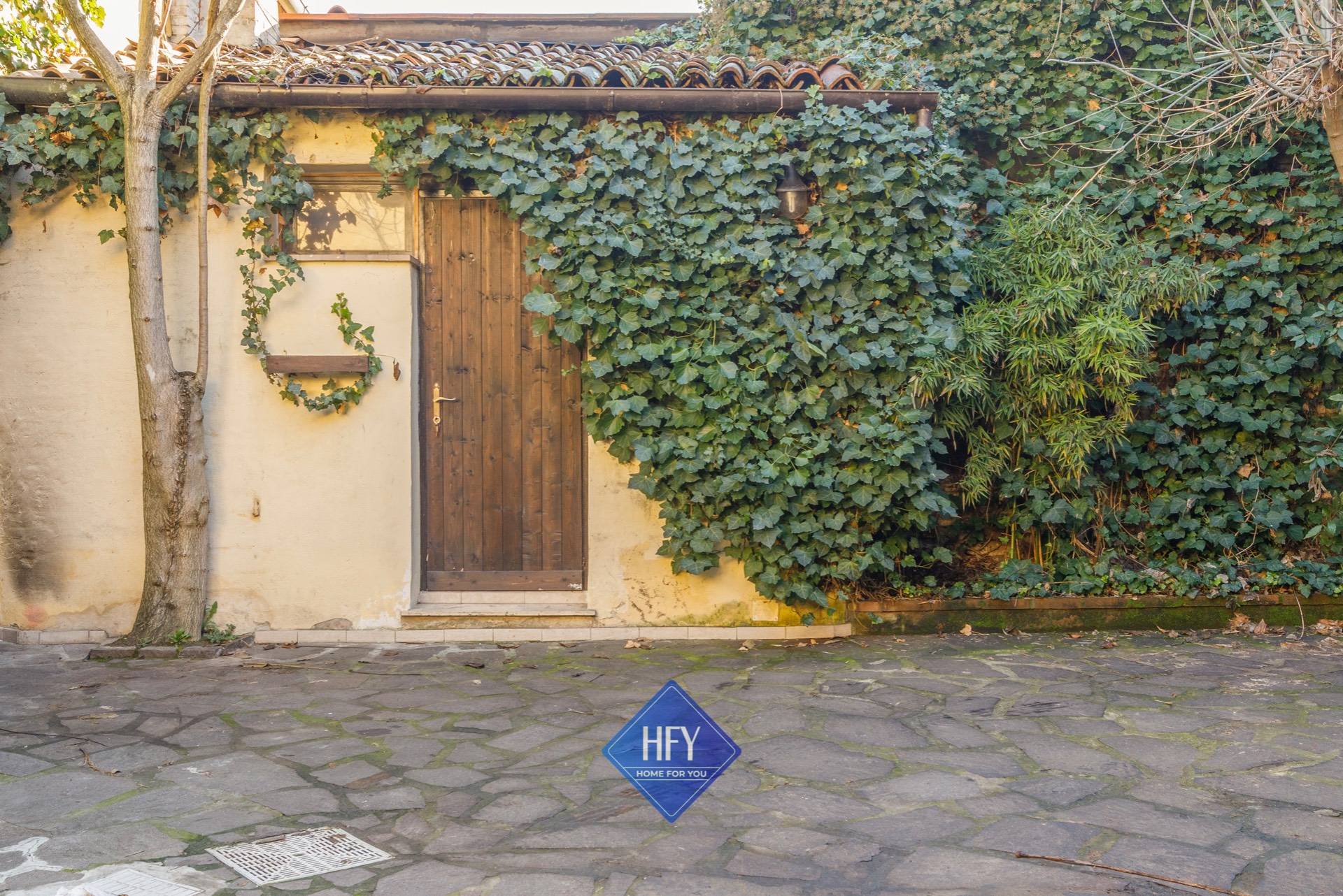 Rustico in vendita a Parma, San Prospero Parmense