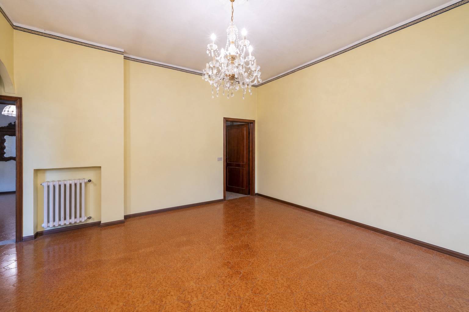 Appartamento in vendita a Parma, Centro storico