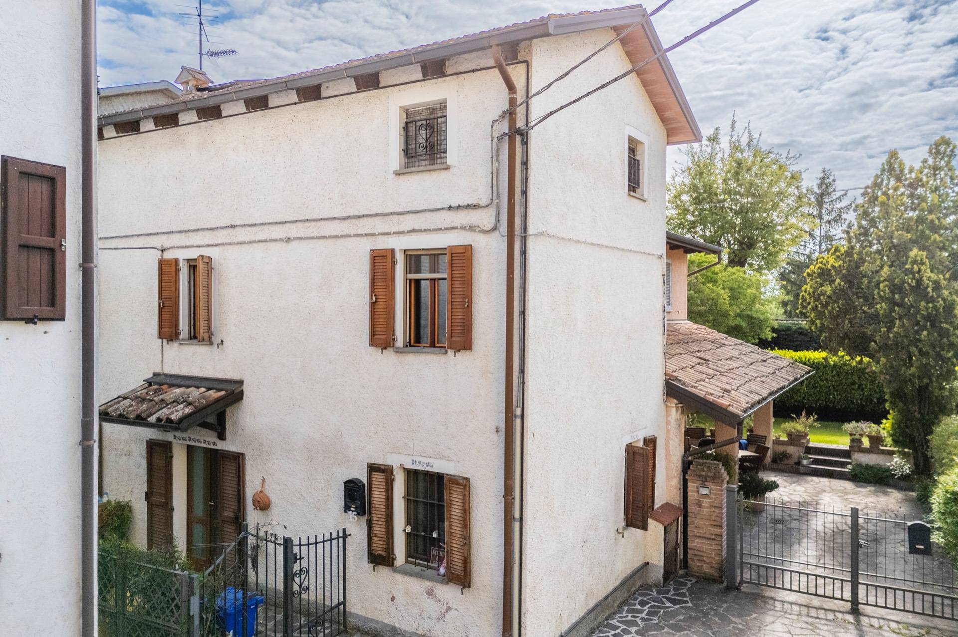 Appartamento in vendita a Felino