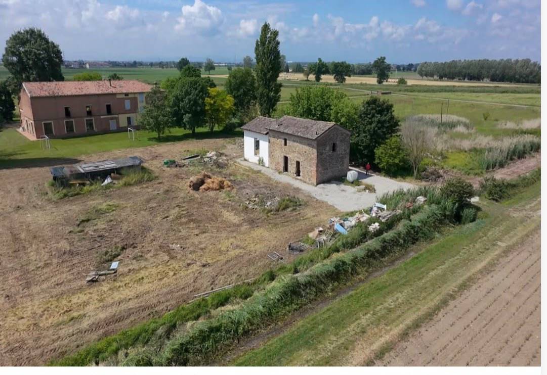 Rustico in vendita a Parma, Golese (Baganzola)