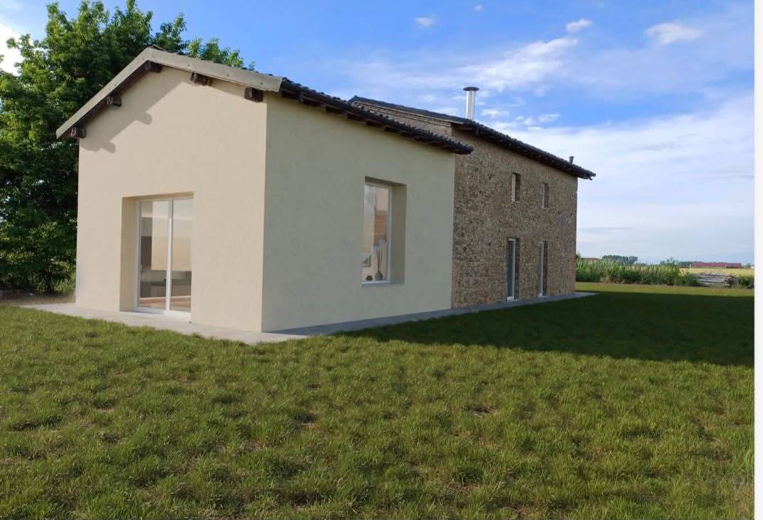 Rustico in vendita a Parma, Golese (Baganzola)