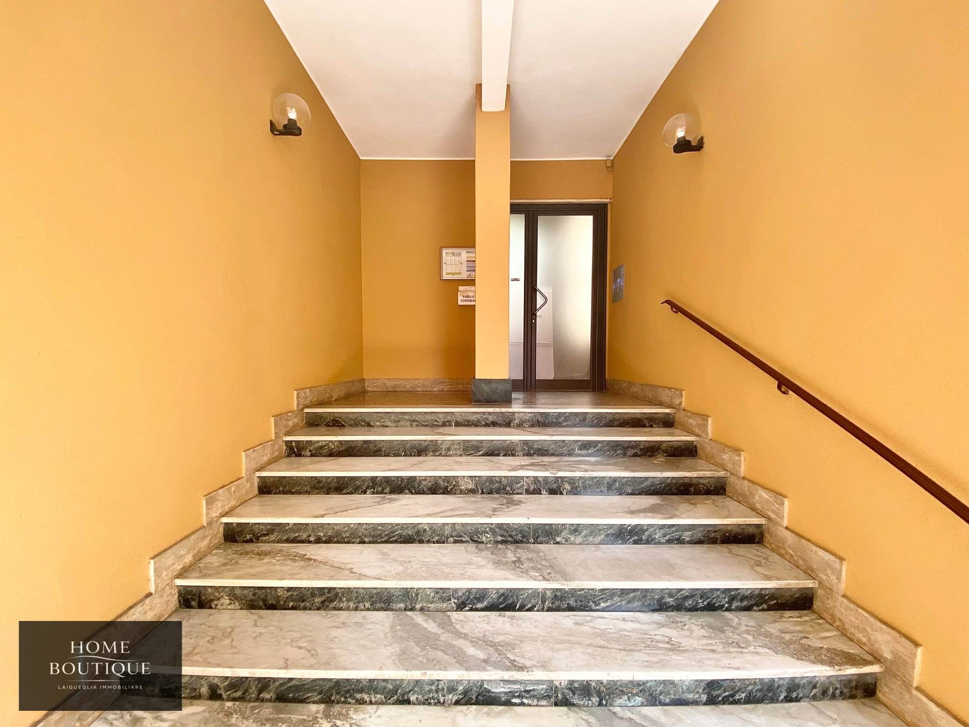 Appartamento in vendita a Laigueglia