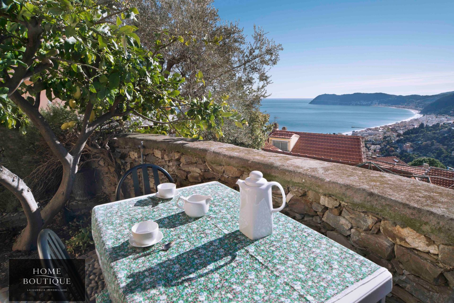 Monolocale in vendita a Alassio, Solva