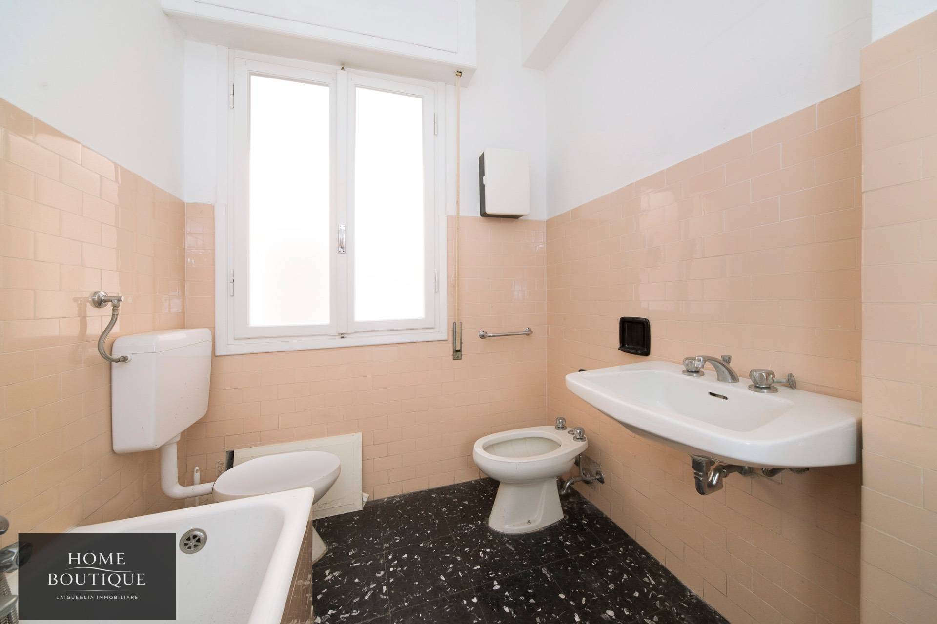 Appartamento in vendita a Laigueglia