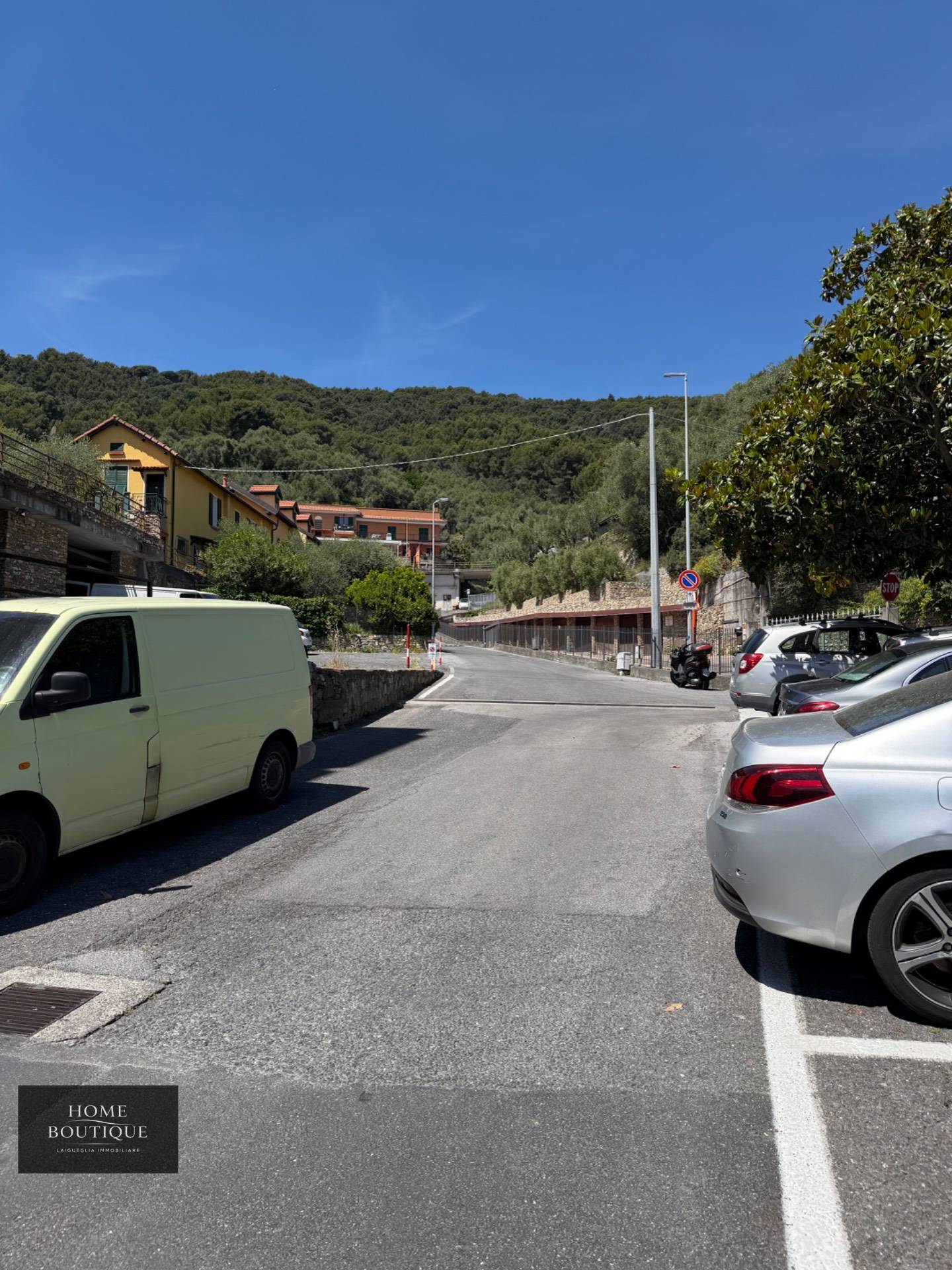 Posto auto scoperto in vendita a Laigueglia