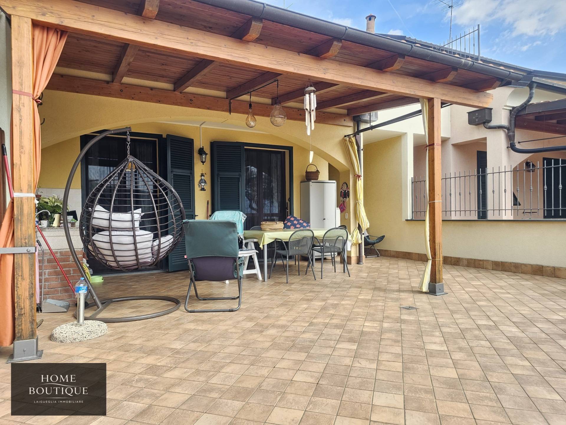 Villette a schiera in vendita a Toirano