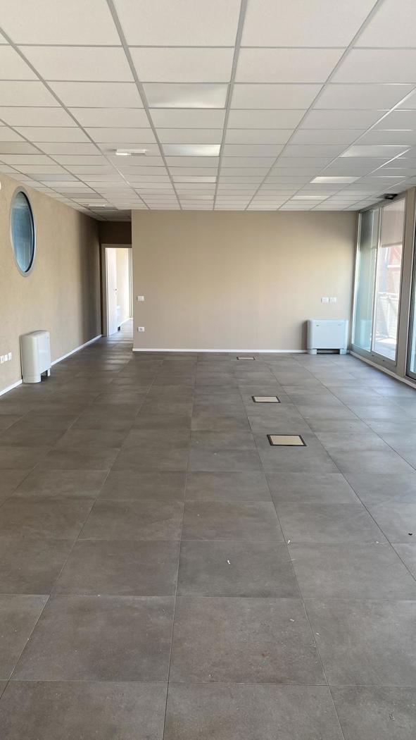 Ufficio nuovo a Forl�