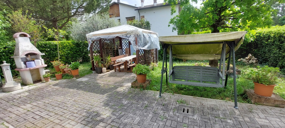 Quadrilocale con giardino a Forl�