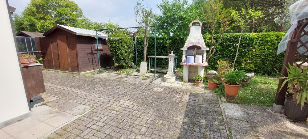 Quadrilocale con giardino a Forl�