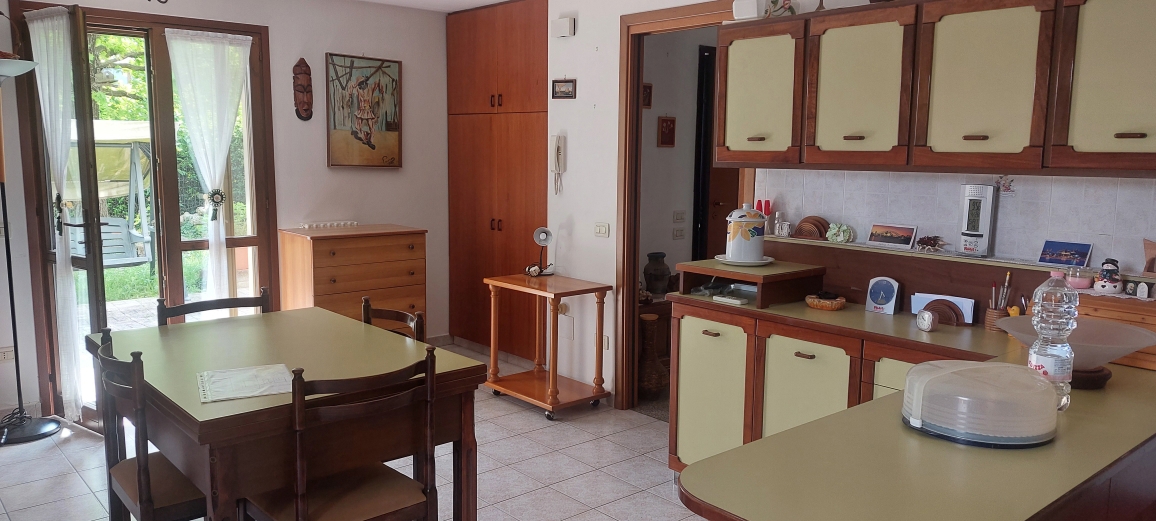 Quadrilocale con giardino a Forl�
