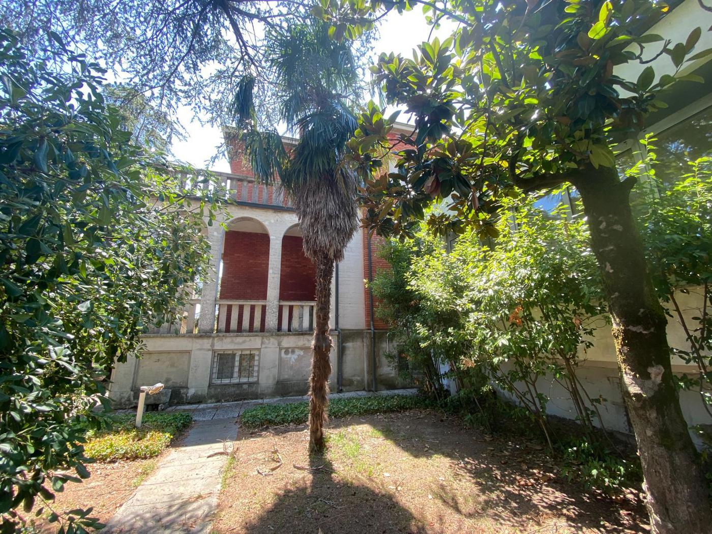 Villa in vendita a Russi
