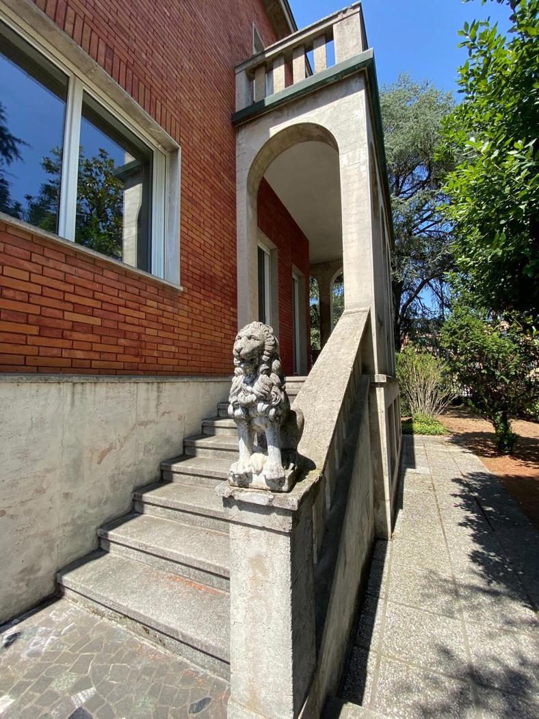 Villa in vendita a Russi