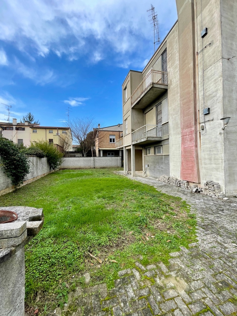 Villa in vendita a Lugo