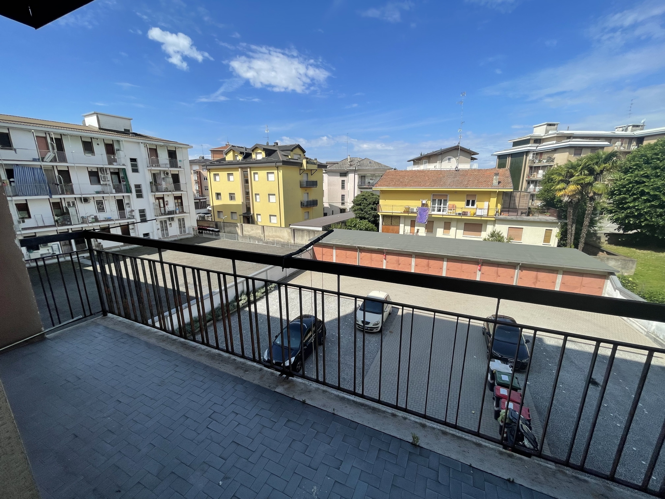 Trilocale da ristrutturare in viale alessandro volta 53, Novara