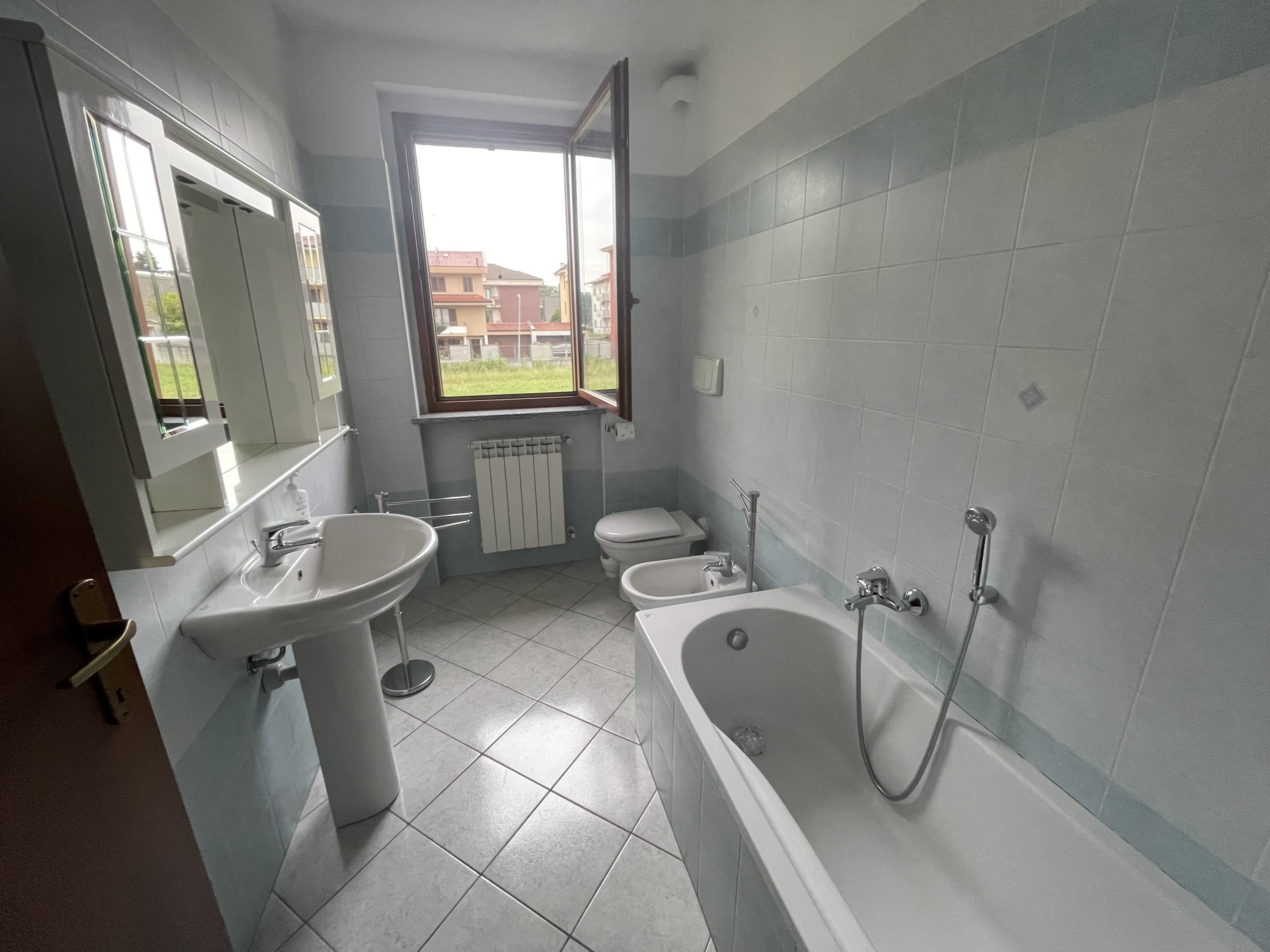 Bilocale con box doppio in via professore l piazzano 11, Novara