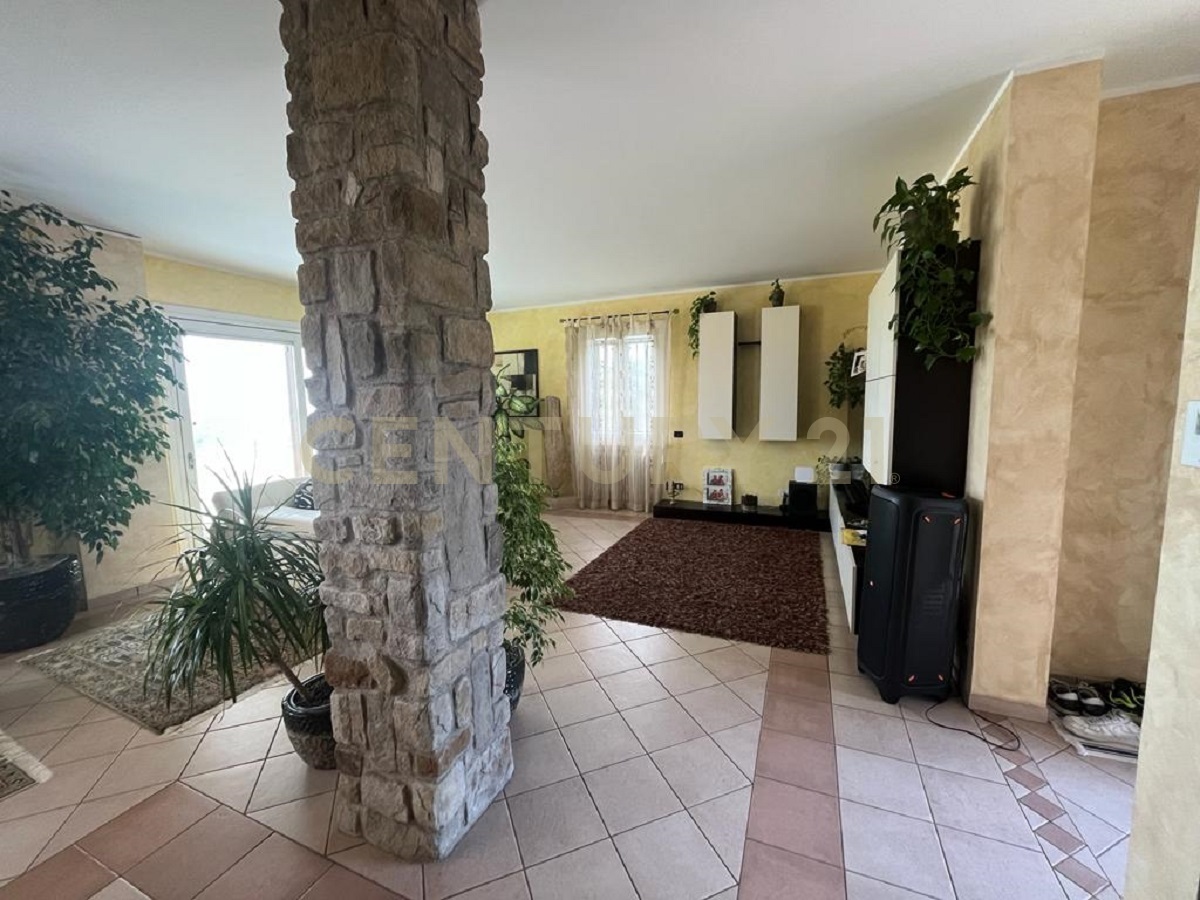 Villa con giardino in via rittatore von willer 42c, Cavriana