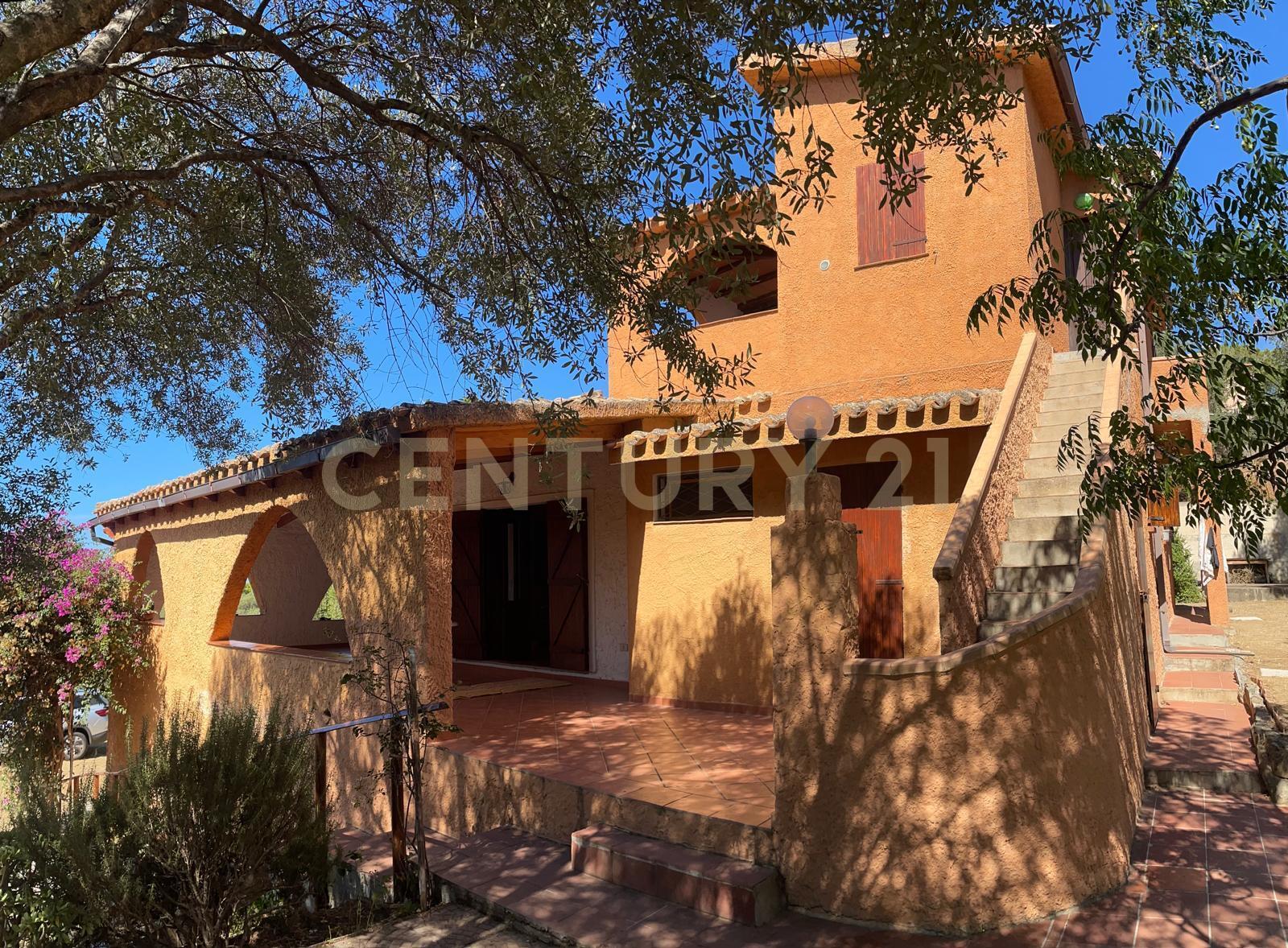 Casa indipendente con giardino in via degli eucalipti 21, Quartu Sant'Elena