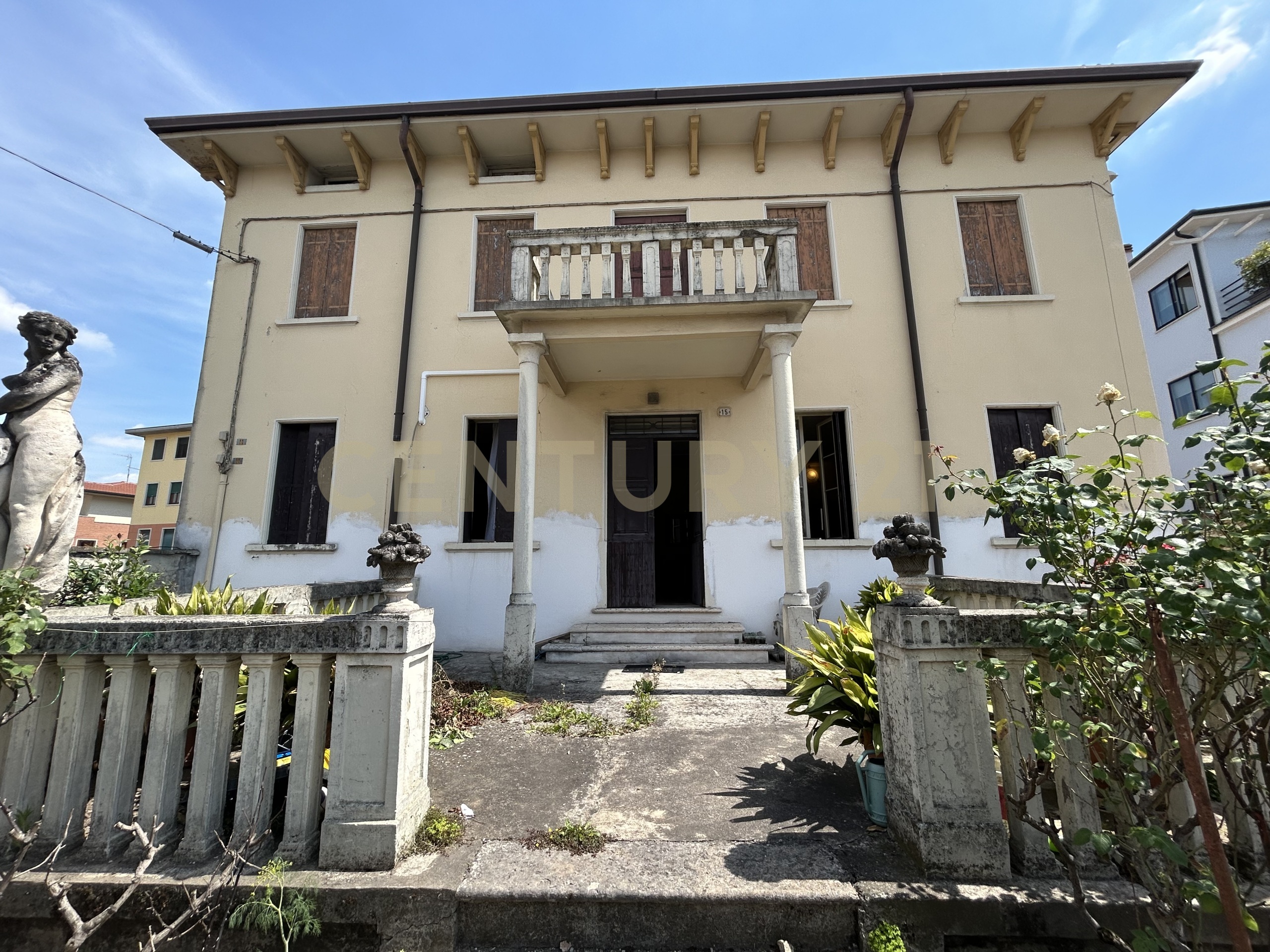 Casa indipendente con giardino in viale europa 15, Monteforte d'Alpone