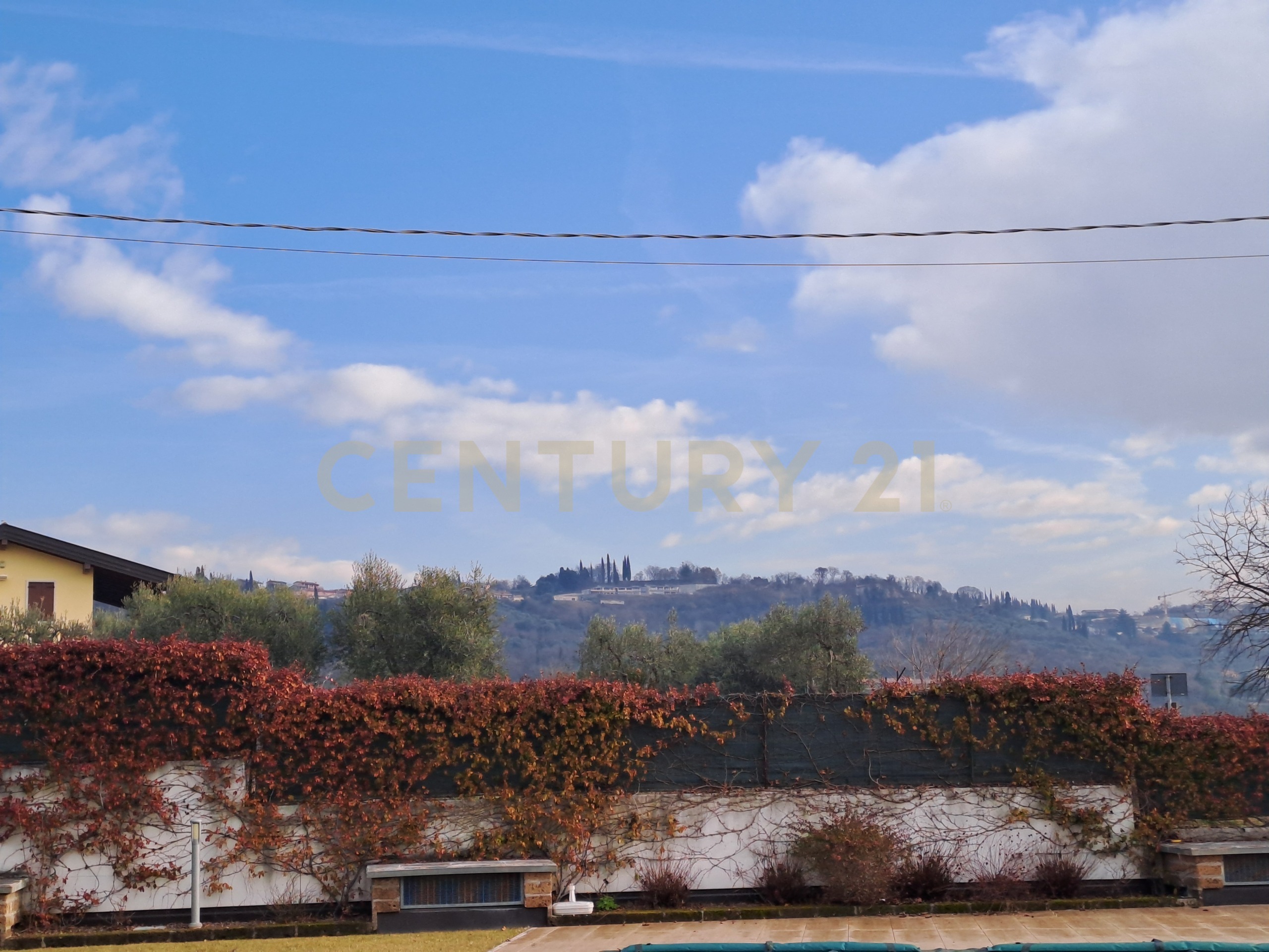 Appartamento con giardino in via vittorio monese, Garda