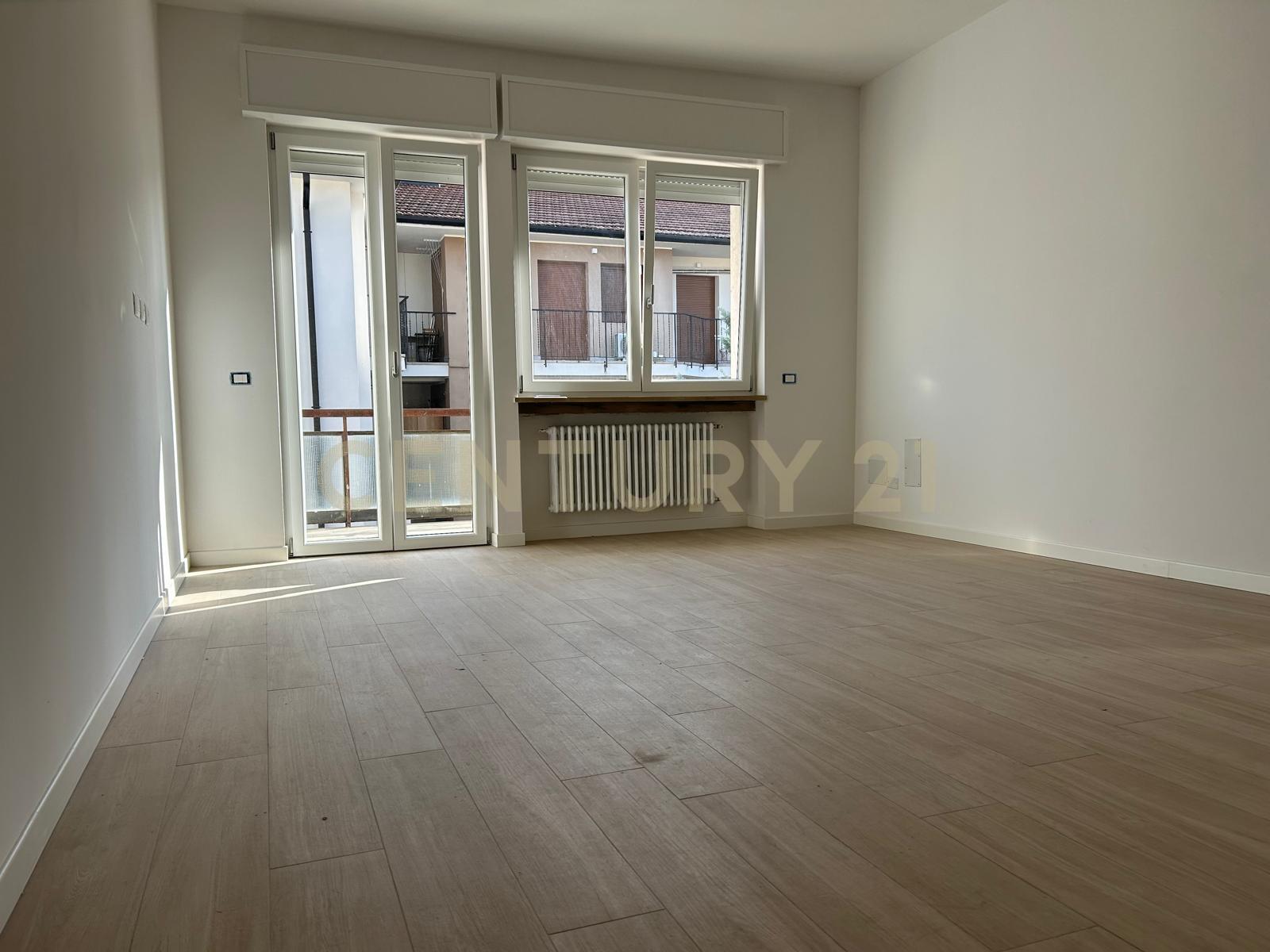 Quadrilocale con giardino in via merano 9, Verona