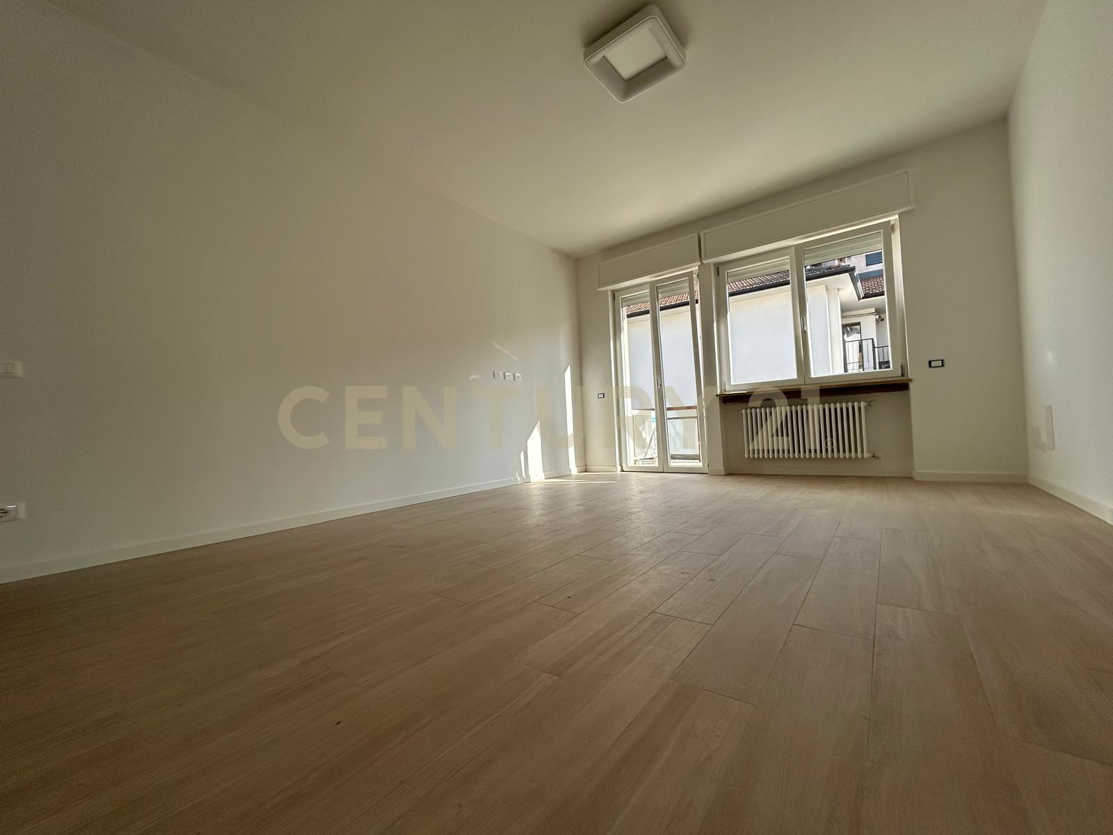 Quadrilocale con giardino in via merano 9, Verona