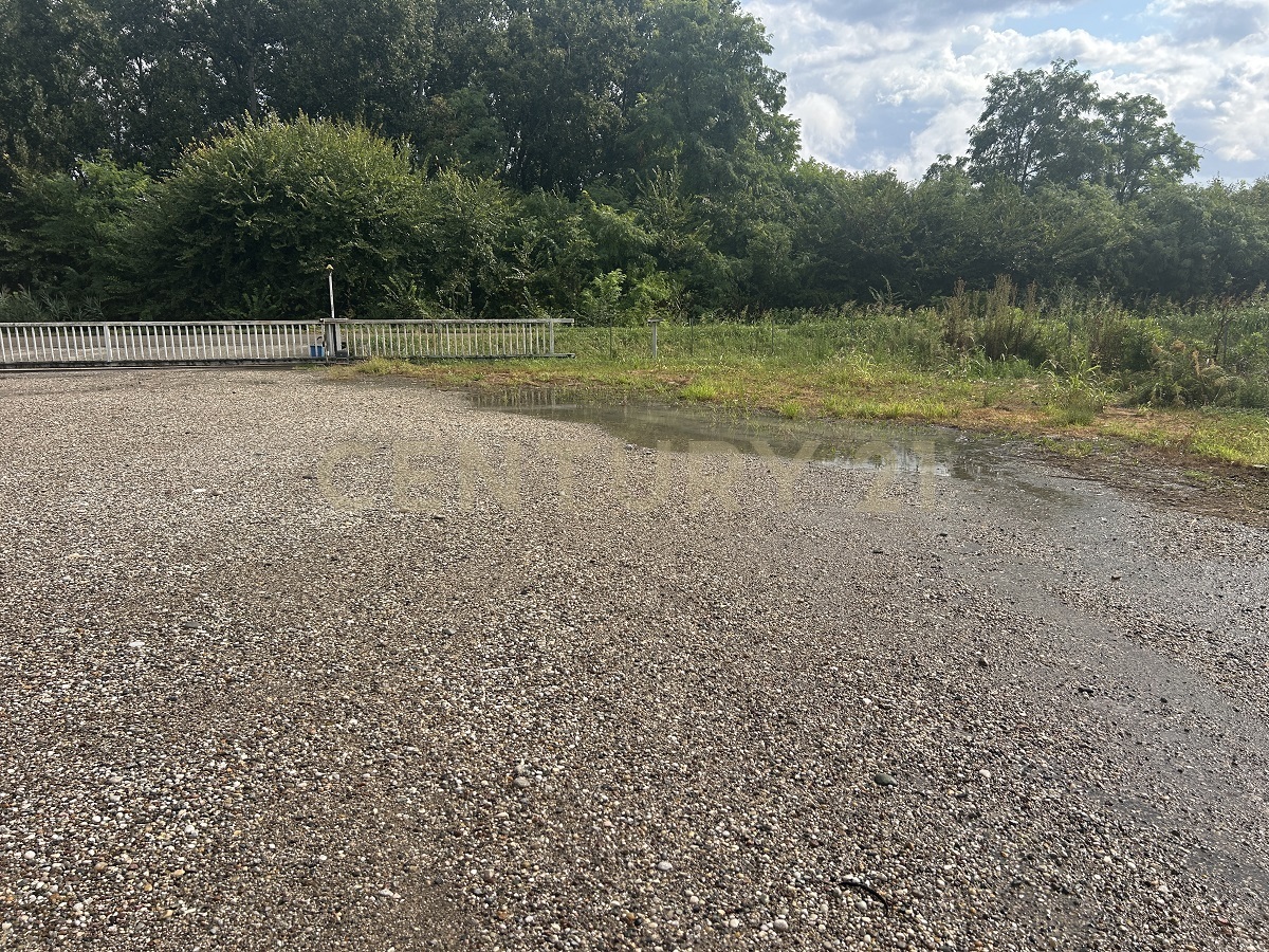 Appartamento con giardino in strada ostigliese 190, Roncoferraro