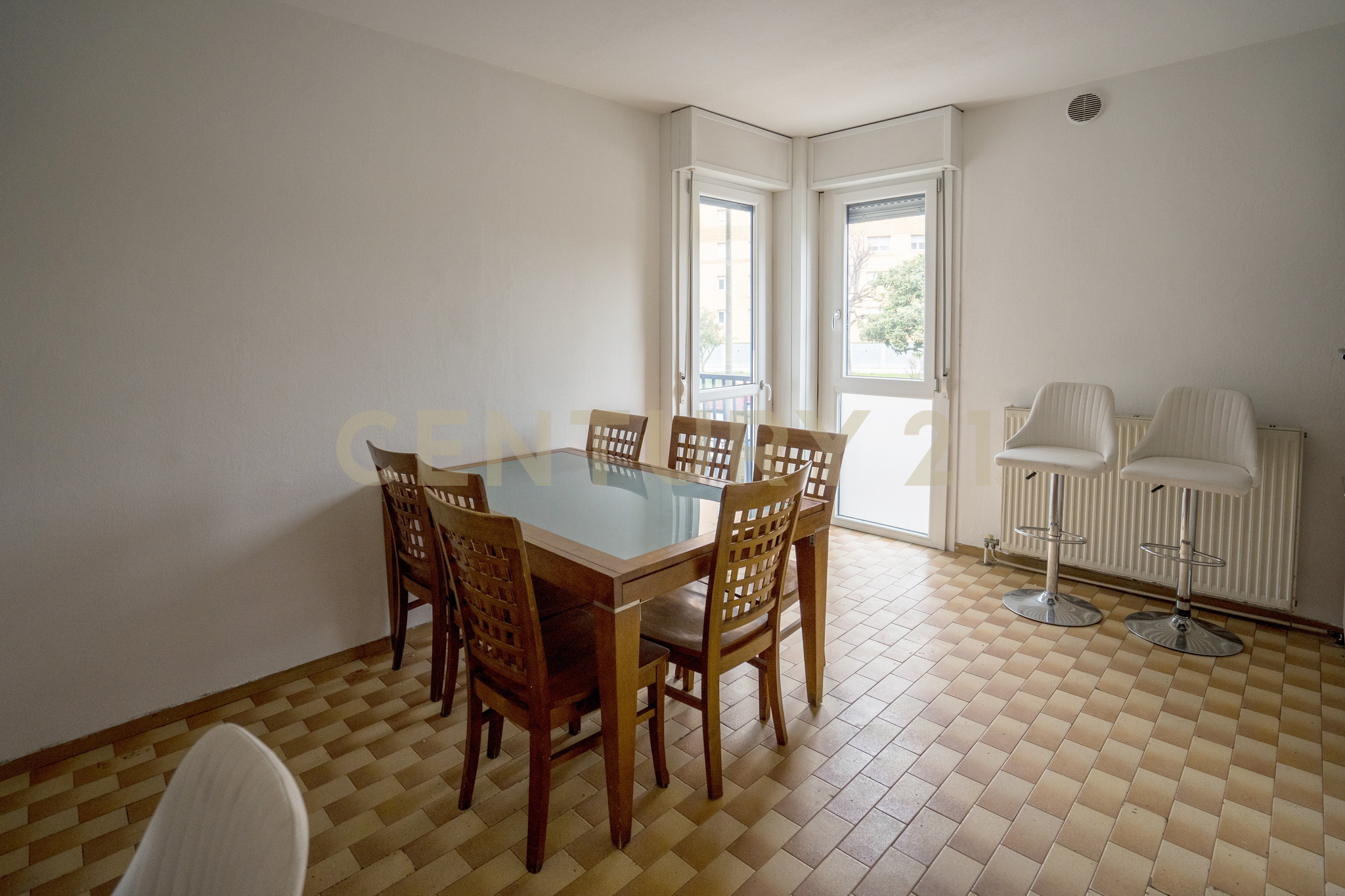 Appartamento con giardino in via umberto maddalena 1, Verona