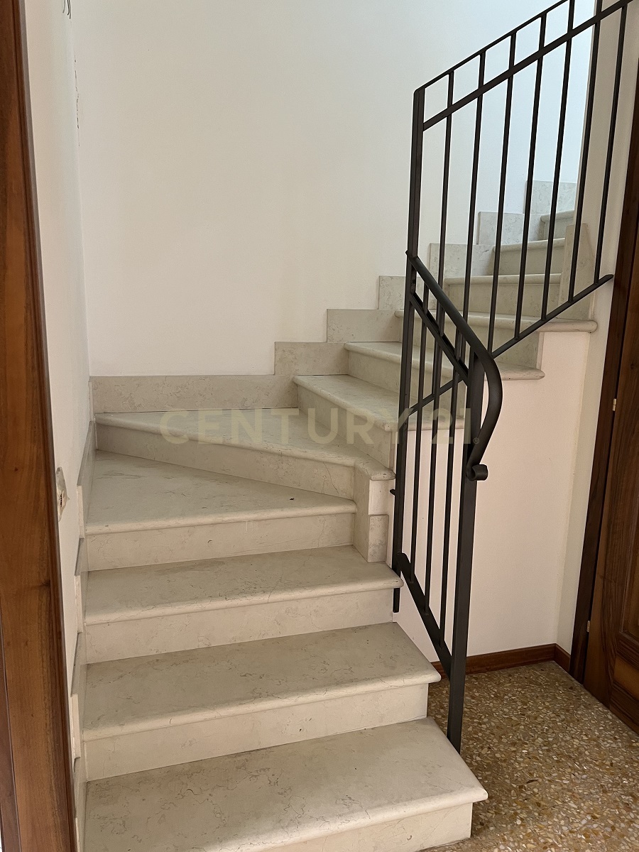 Casa indipendente con giardino in corso giuseppe mazzini 37, Verona