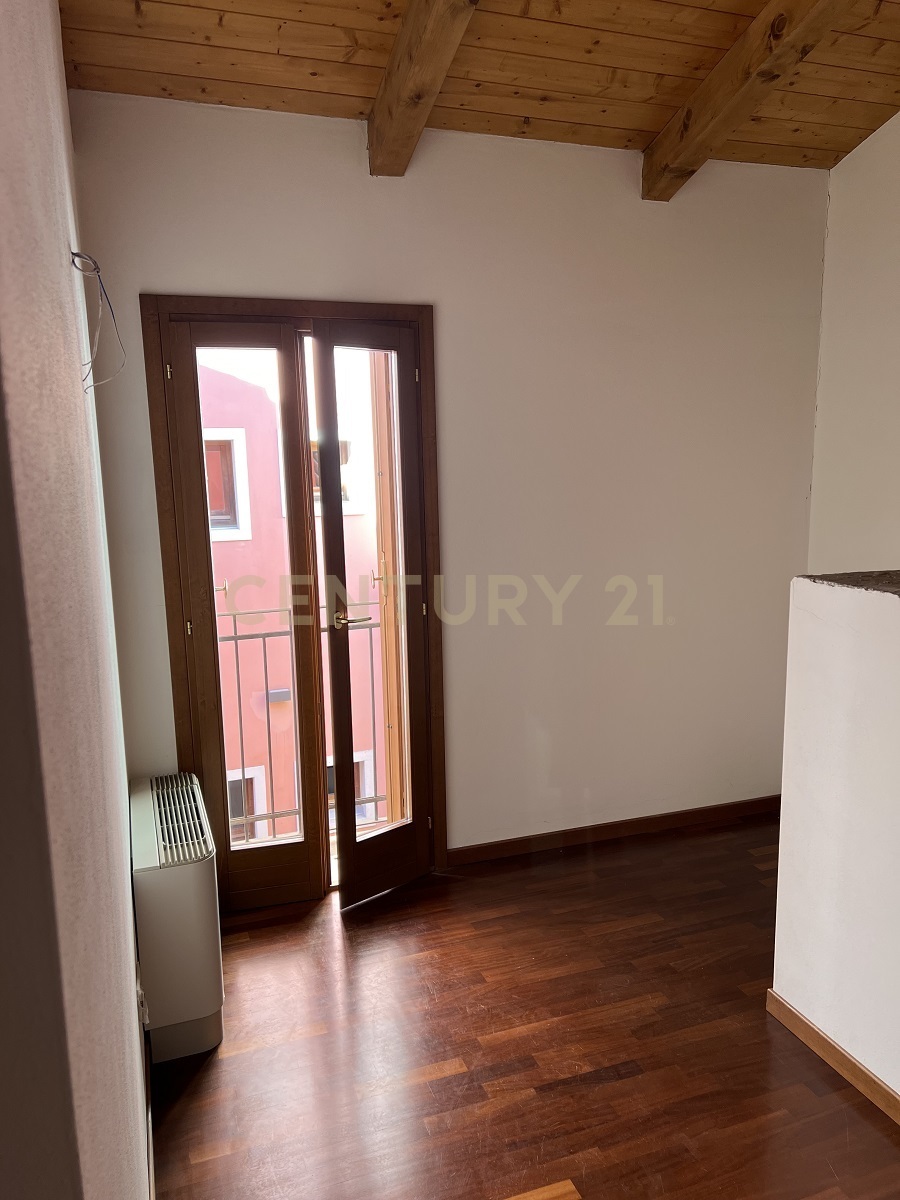 Casa indipendente con giardino in corso giuseppe mazzini 37, Verona