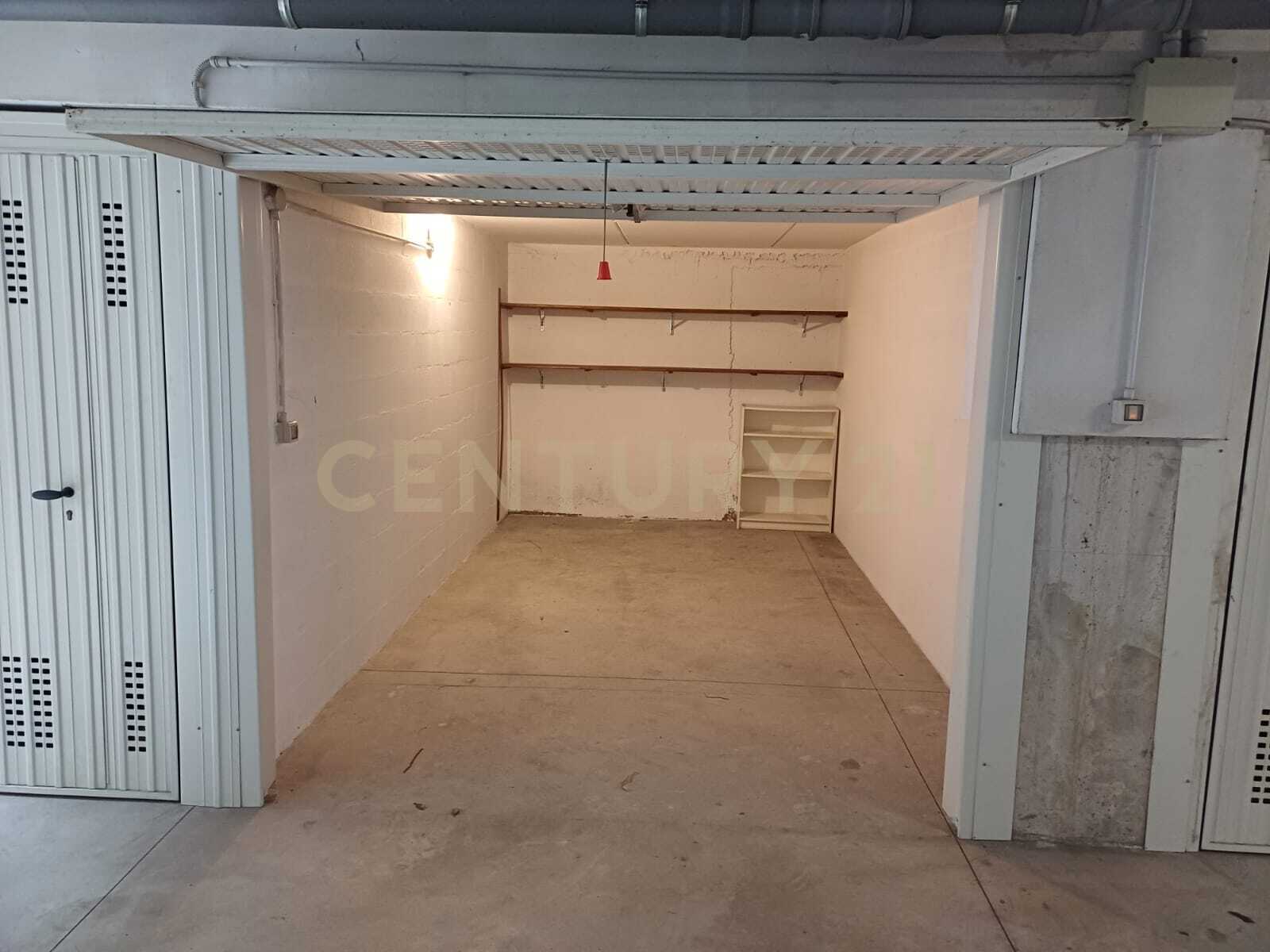 Box/Garage 16mq con giardino in via albere 17, Verona