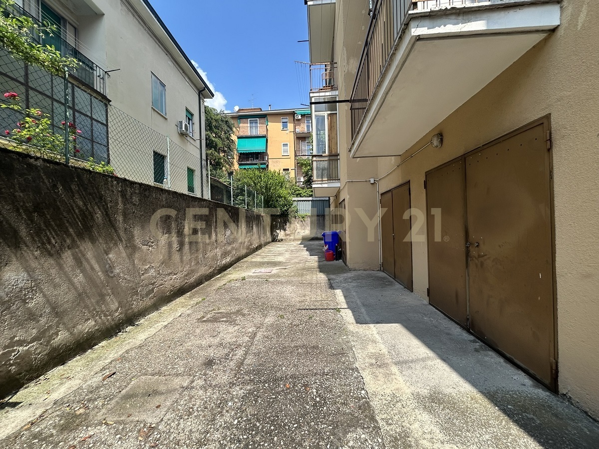 Box/Garage 11mq in vendita in via claudio ridolfi 10, Verona