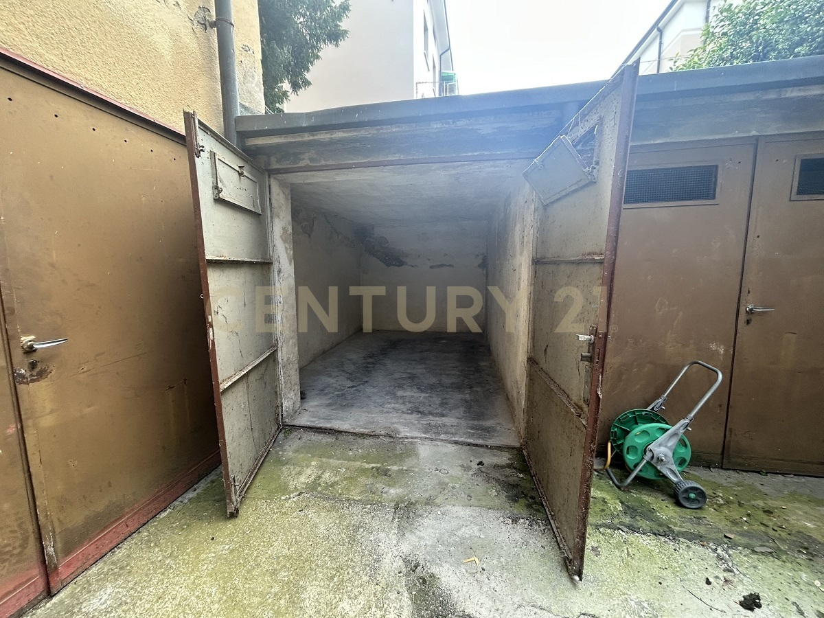 Box/Garage 11mq in vendita in via claudio ridolfi 10, Verona