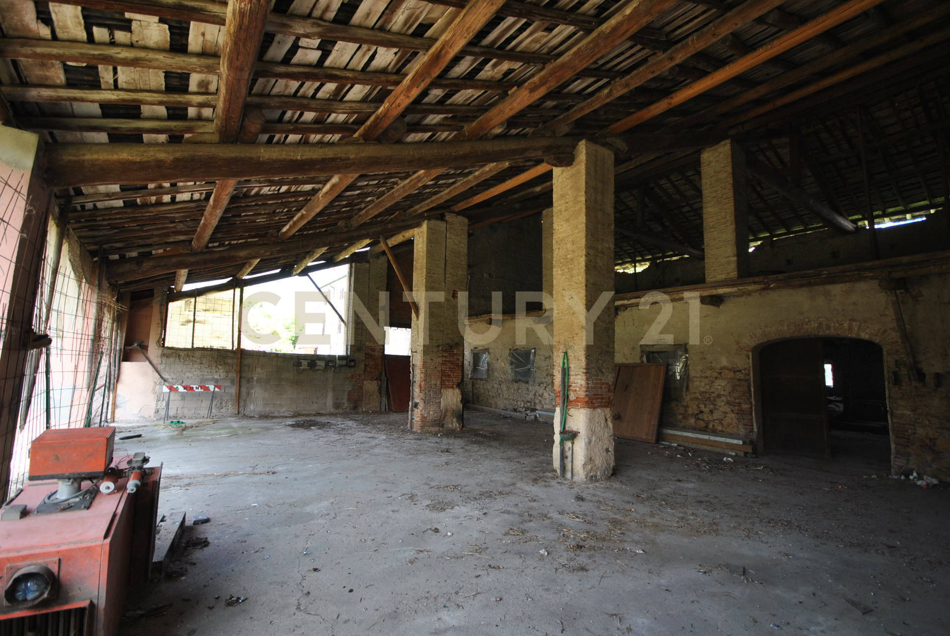 Stabile/Palazzo con giardino in via padovana 1a, Arcole