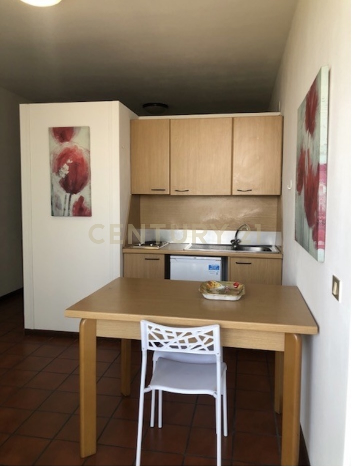 Monolocale con terrazzo in via mercurio 1, Verona