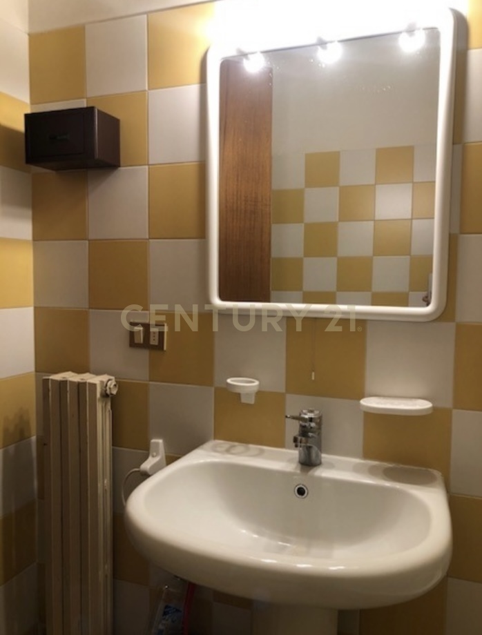 Monolocale con terrazzo in via mercurio 1, Verona