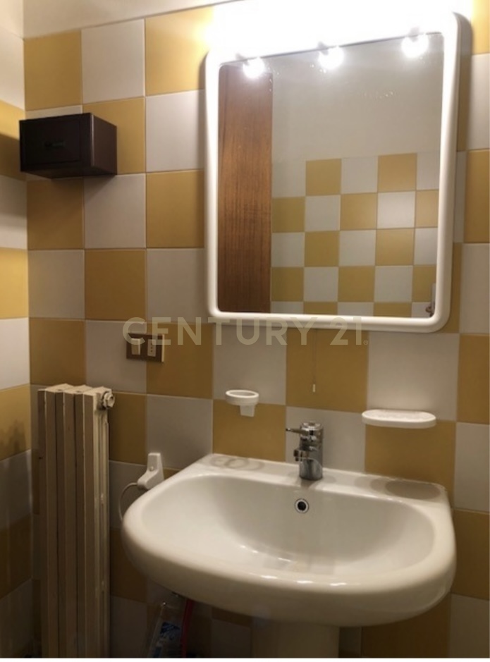 Monolocale con terrazzo in via mercurio 1, Verona