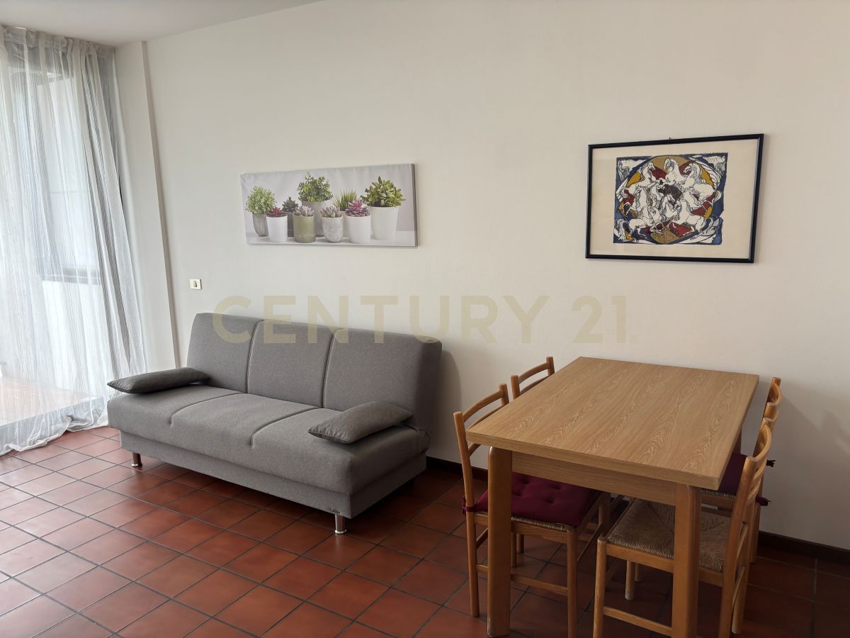 Bilocale con terrazzo in via mercurio 1, Verona