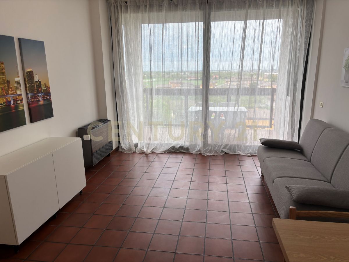 Bilocale con terrazzo in via mercurio 1, Verona