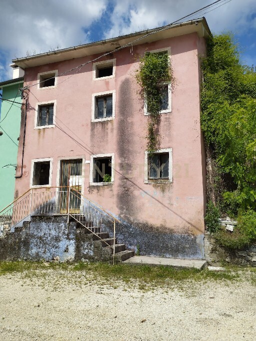 Rustico da ristrutturare in via val di qua, Altissimo
