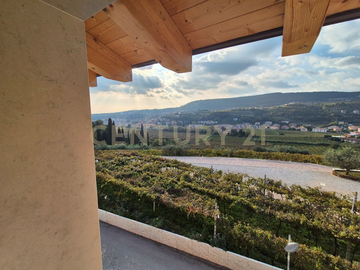 Stabile/Palazzo nuovo in via vigolo 1, Negrar