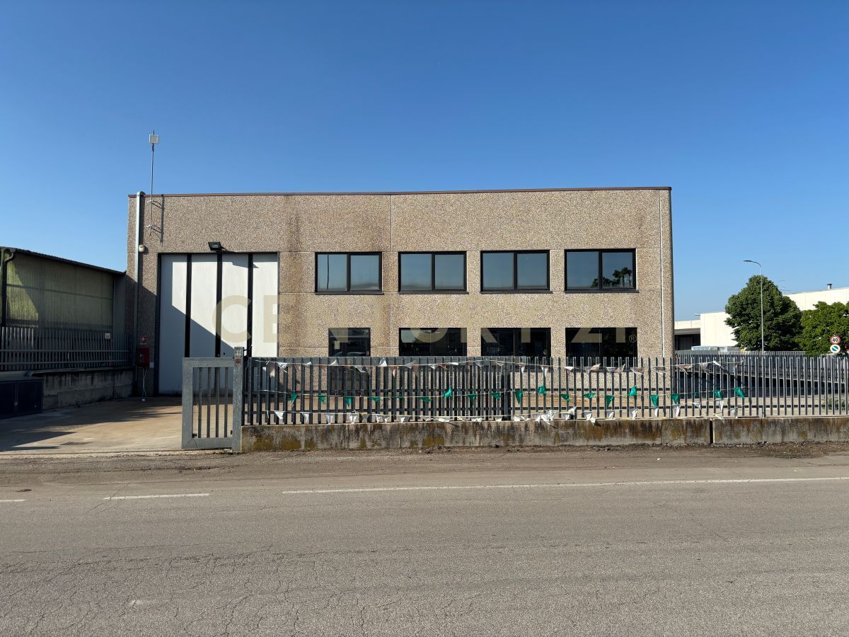 Capannone in affitto in via caduti sul lavoro 23, Isola della Scala