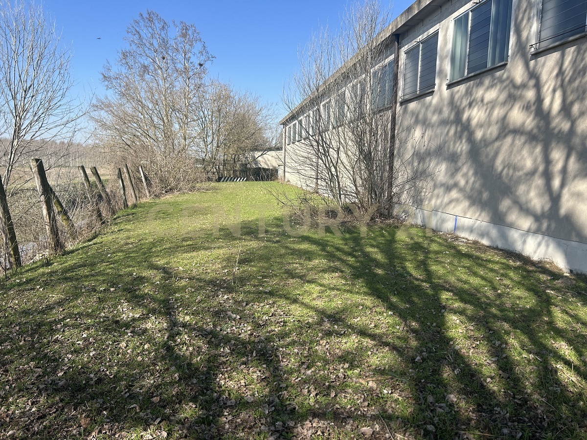 Capannone in vendita in via san pierino 316, Bovolone