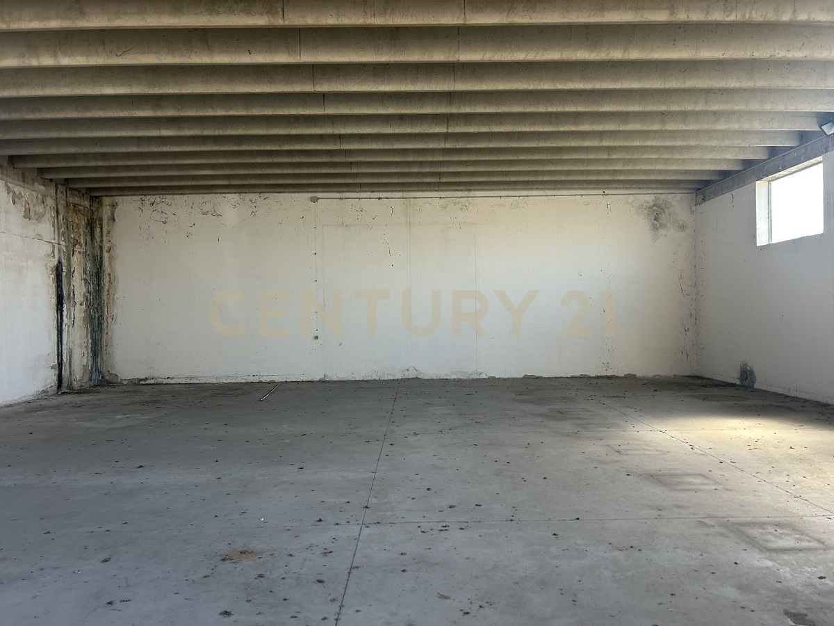 Capannone in vendita in via san pierino 316, Bovolone