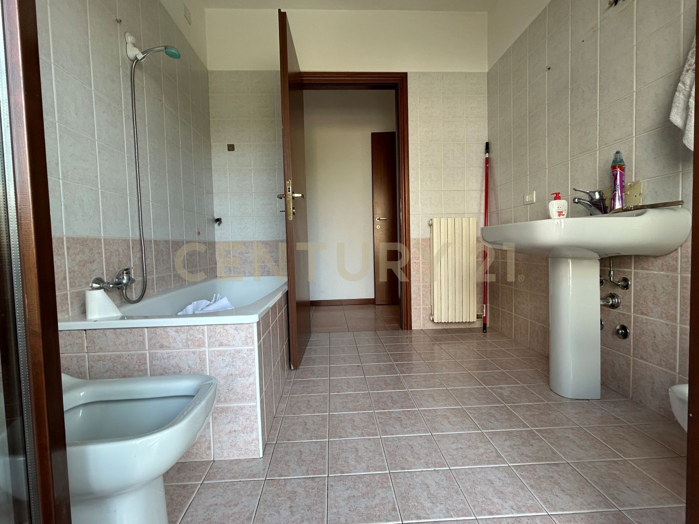 Trilocale con giardino in via antonio pigafetta 30, Colognola ai Colli