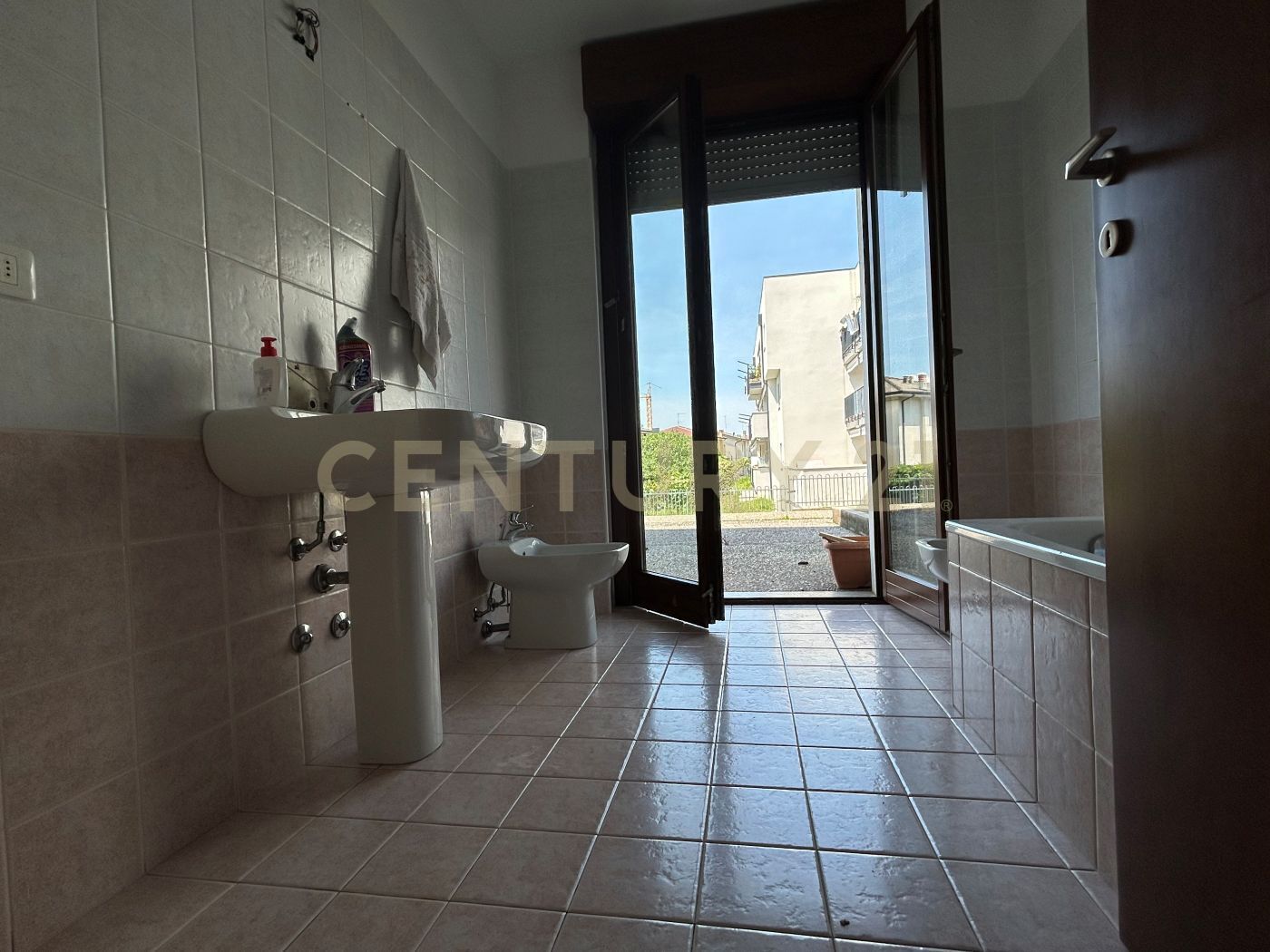 Trilocale con giardino in via antonio pigafetta 30, Colognola ai Colli
