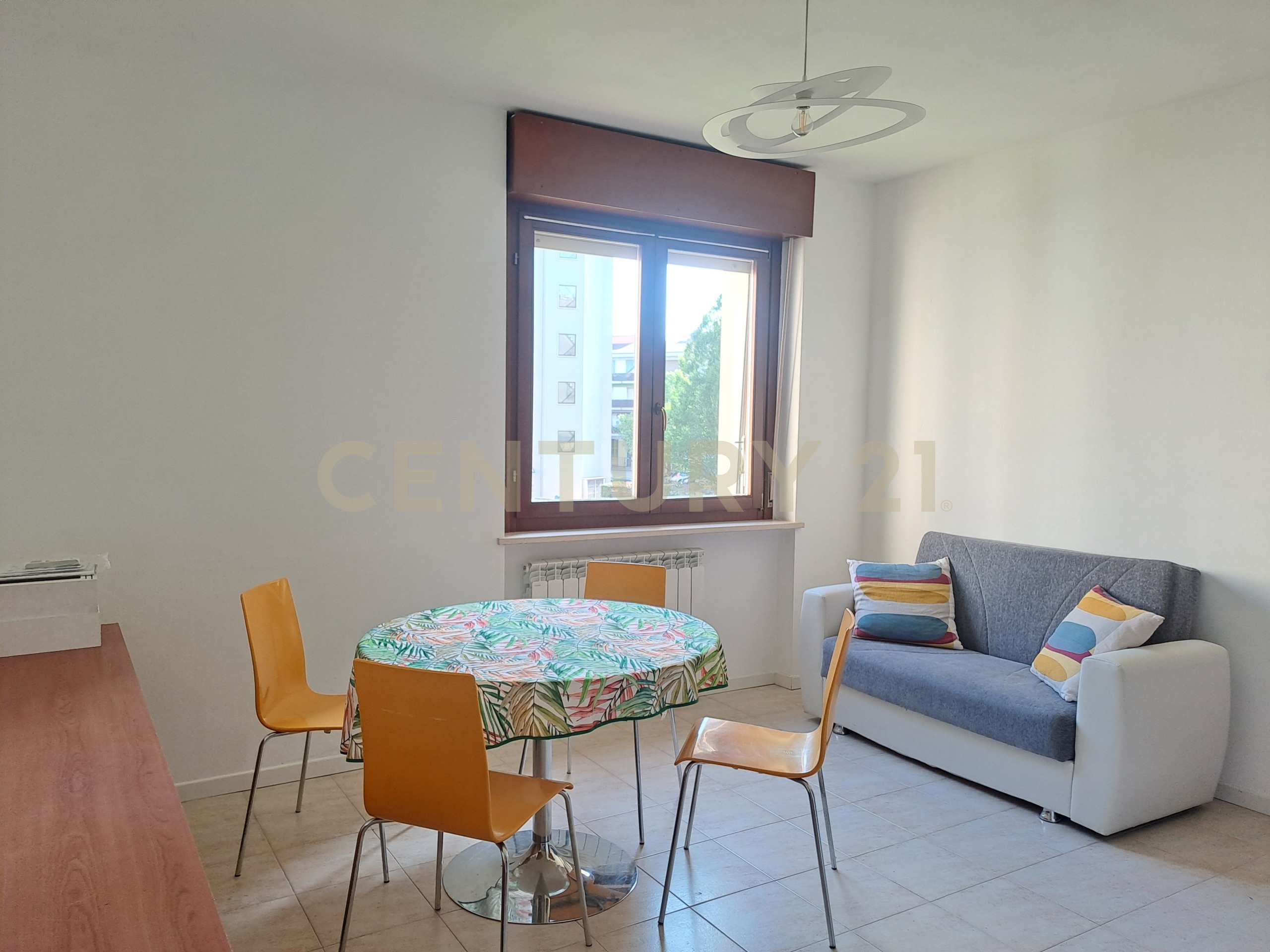 Bilocale con giardino in via ugo zannoni, Verona