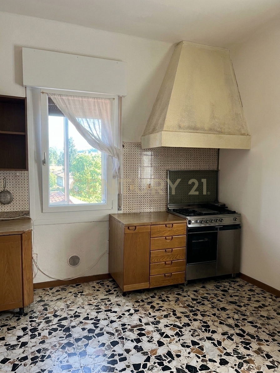 Trilocale con giardino in via somalia, Valdagno